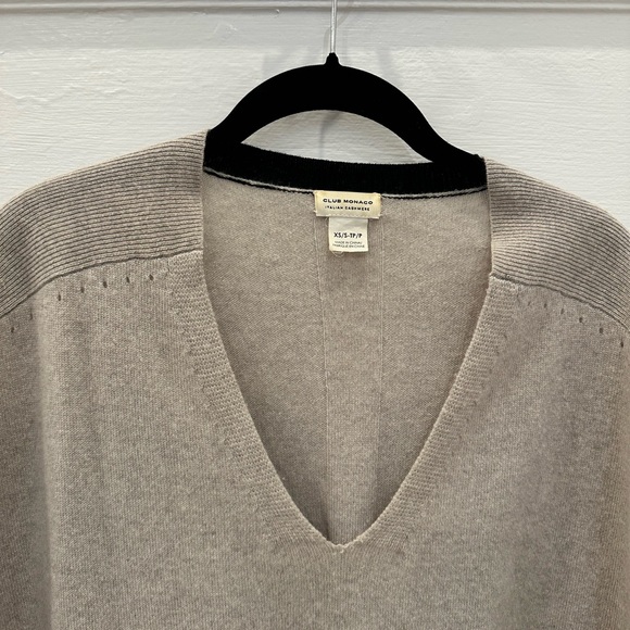 Club Monaco Sweater - Picture 3 of 3